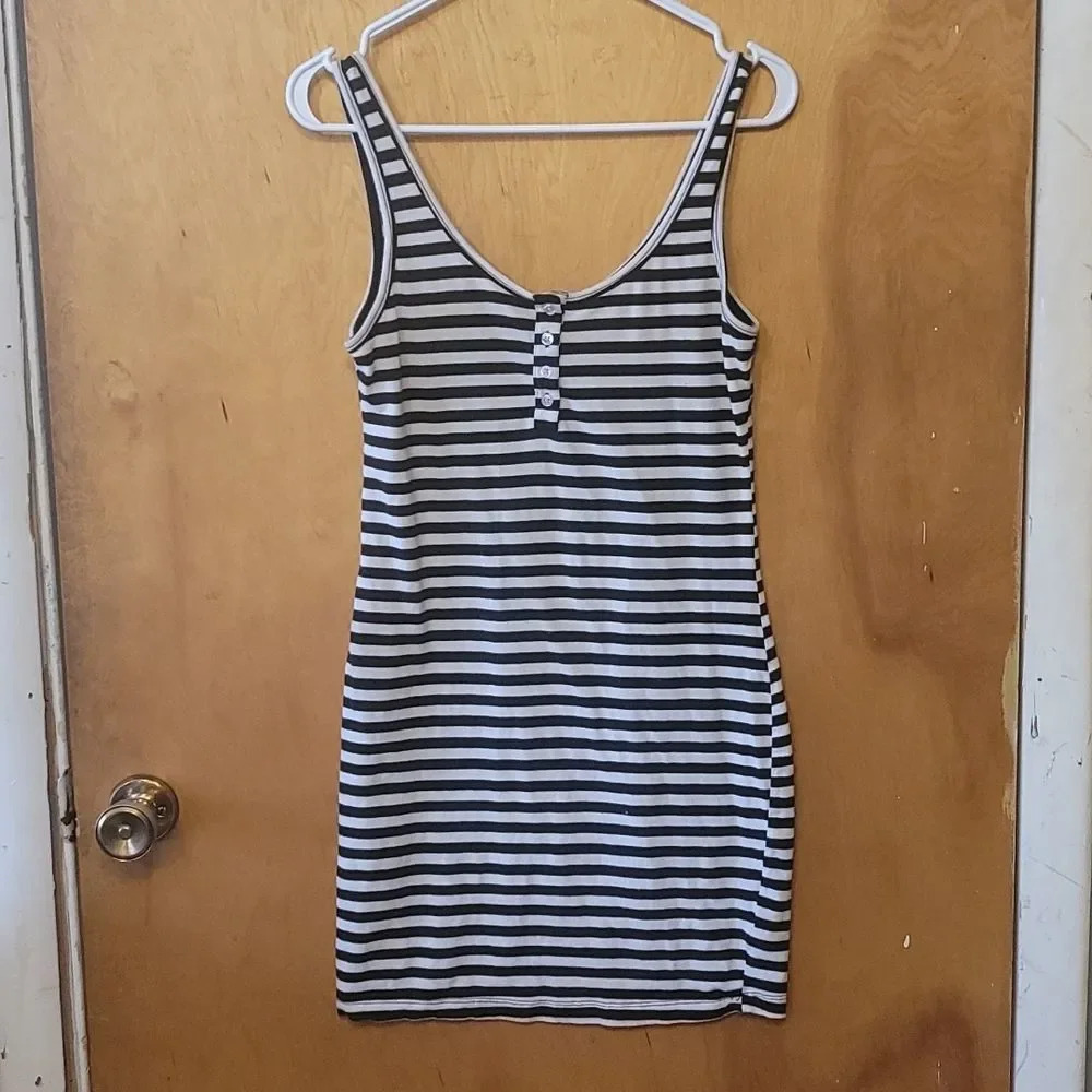 Nollie Medium B&W striped dress with amazing buttons. Phillipines